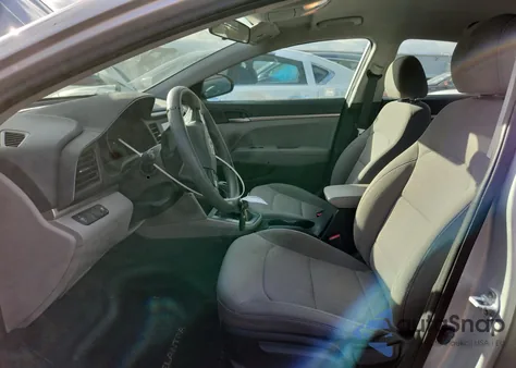 2019 Hyundai Elantra Se z USA, uszkodzony, nr VIN 5NPD74LF9KH449395